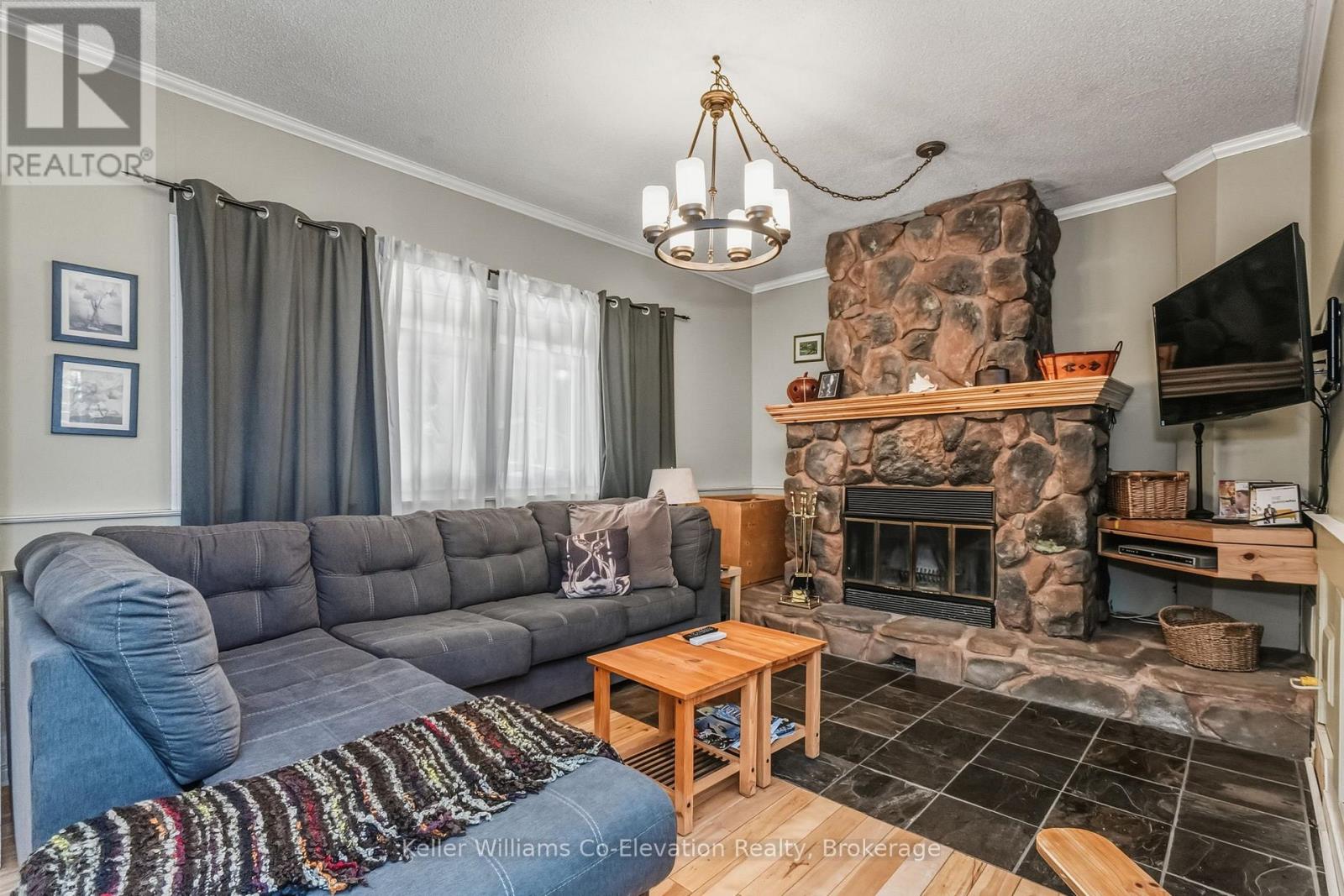 19 Huron Trail, Georgian Bay, Ontario  L0K 1S0 - Photo 14 - X12497772