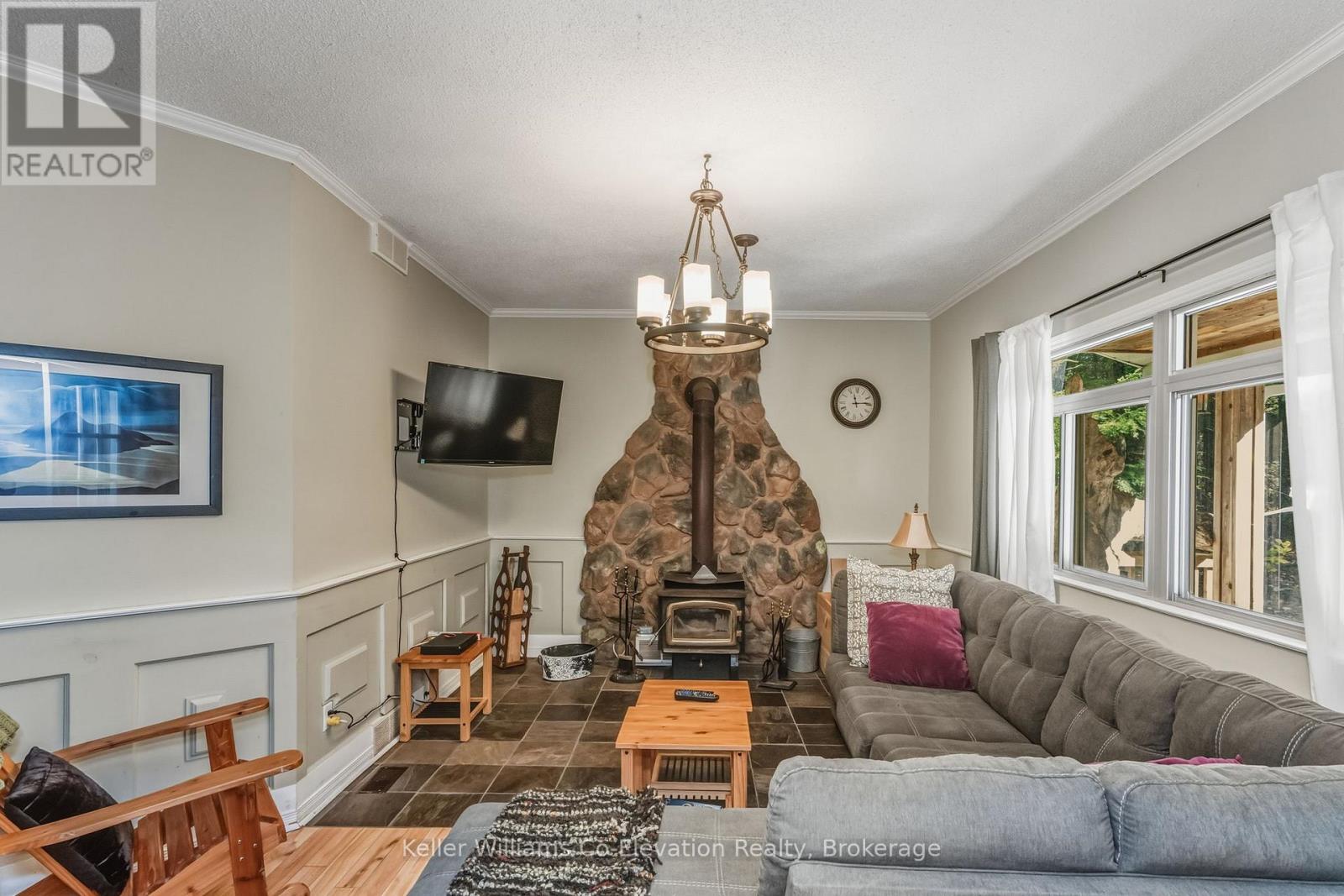 19 Huron Trail, Georgian Bay, Ontario  L0K 1S0 - Photo 15 - X12497772