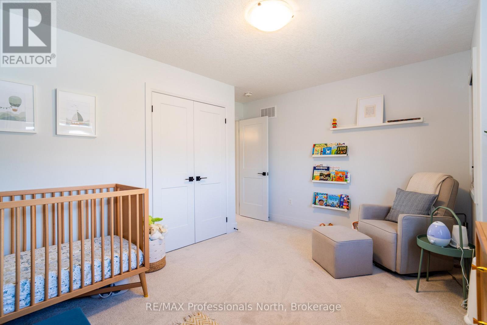 35 Woodstream Drive, Huntsville, Ontario  P0A 1B7 - Photo 14 - X12498388