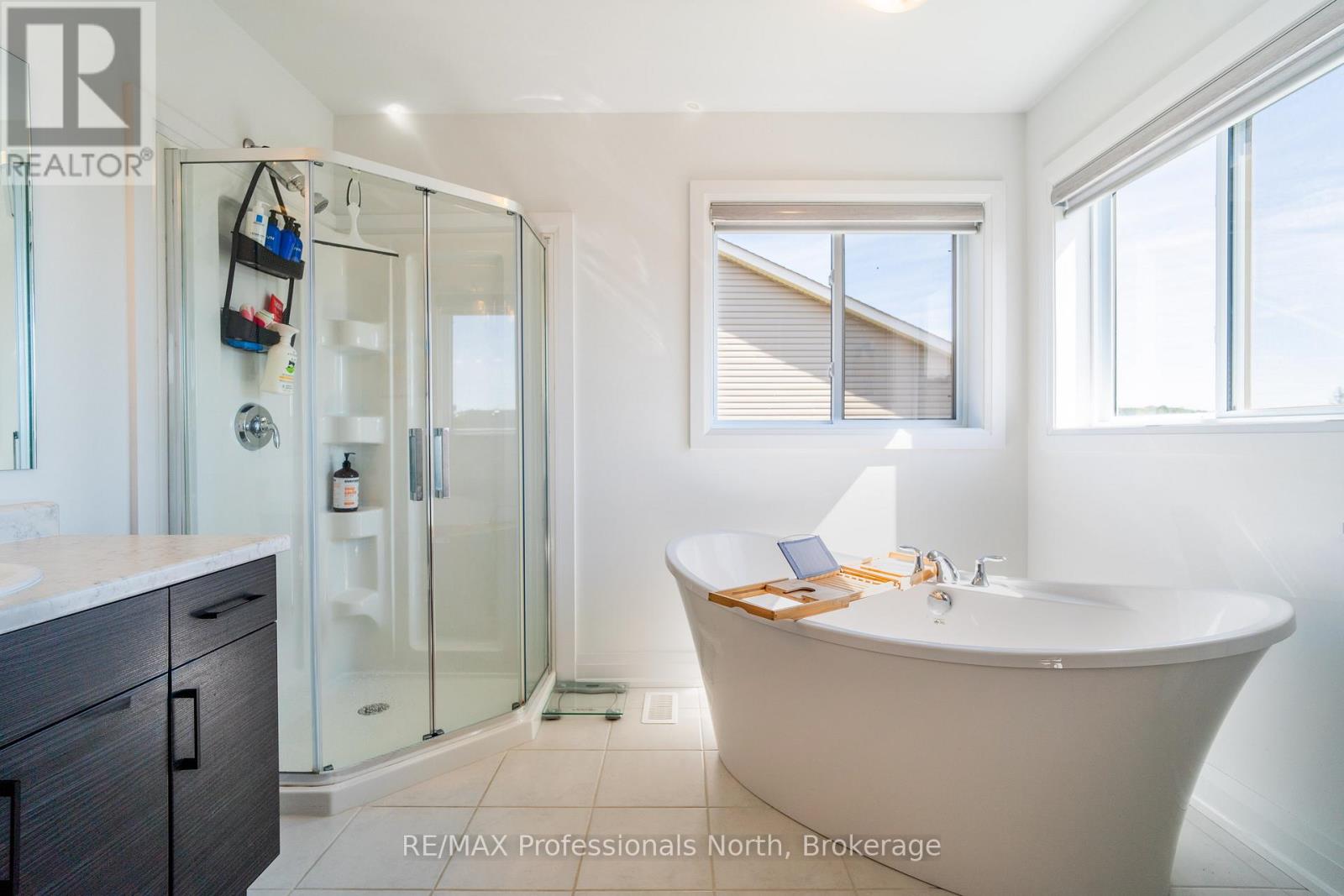 35 Woodstream Drive, Huntsville, Ontario  P0A 1B7 - Photo 20 - X12498388