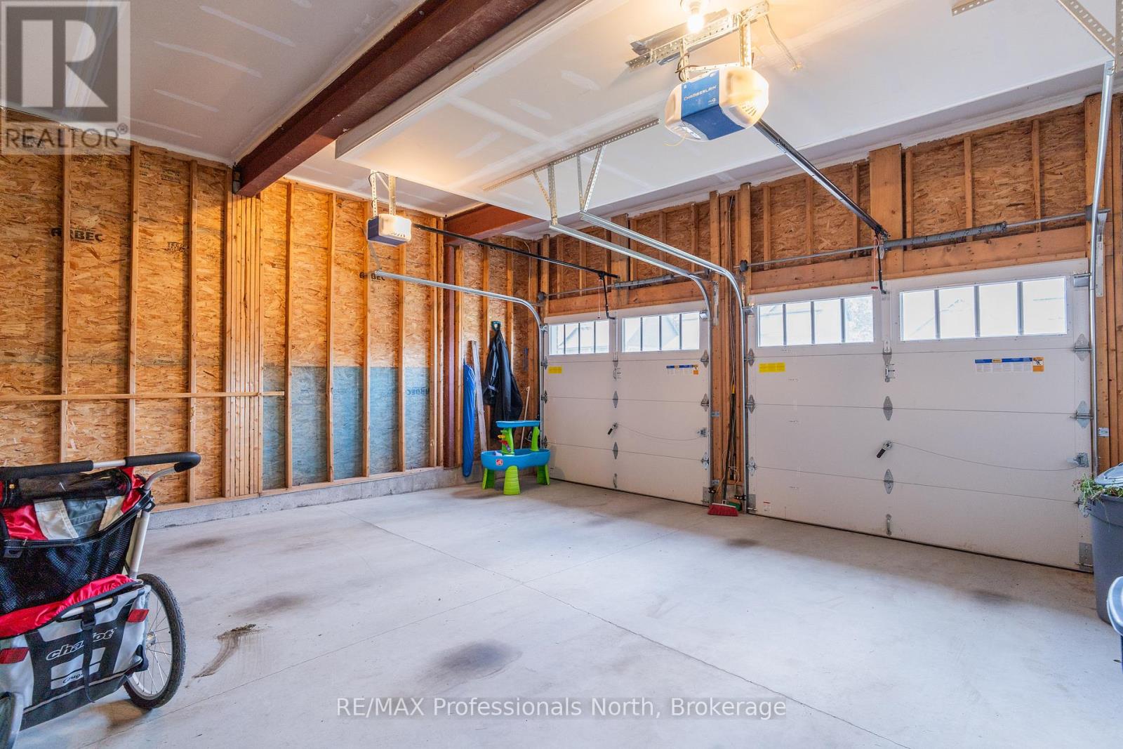 35 Woodstream Drive, Huntsville, Ontario  P0A 1B7 - Photo 21 - X12498388