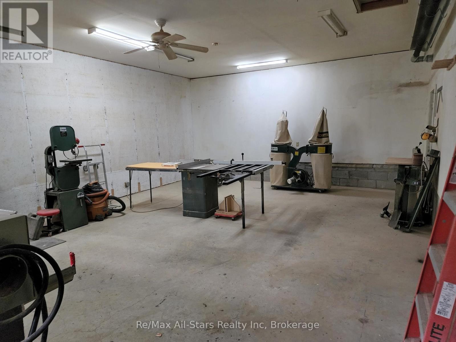 1028 Ronville Road, Lake Of Bays, Ontario  P0A 1H0 - Photo 14 - X12498840