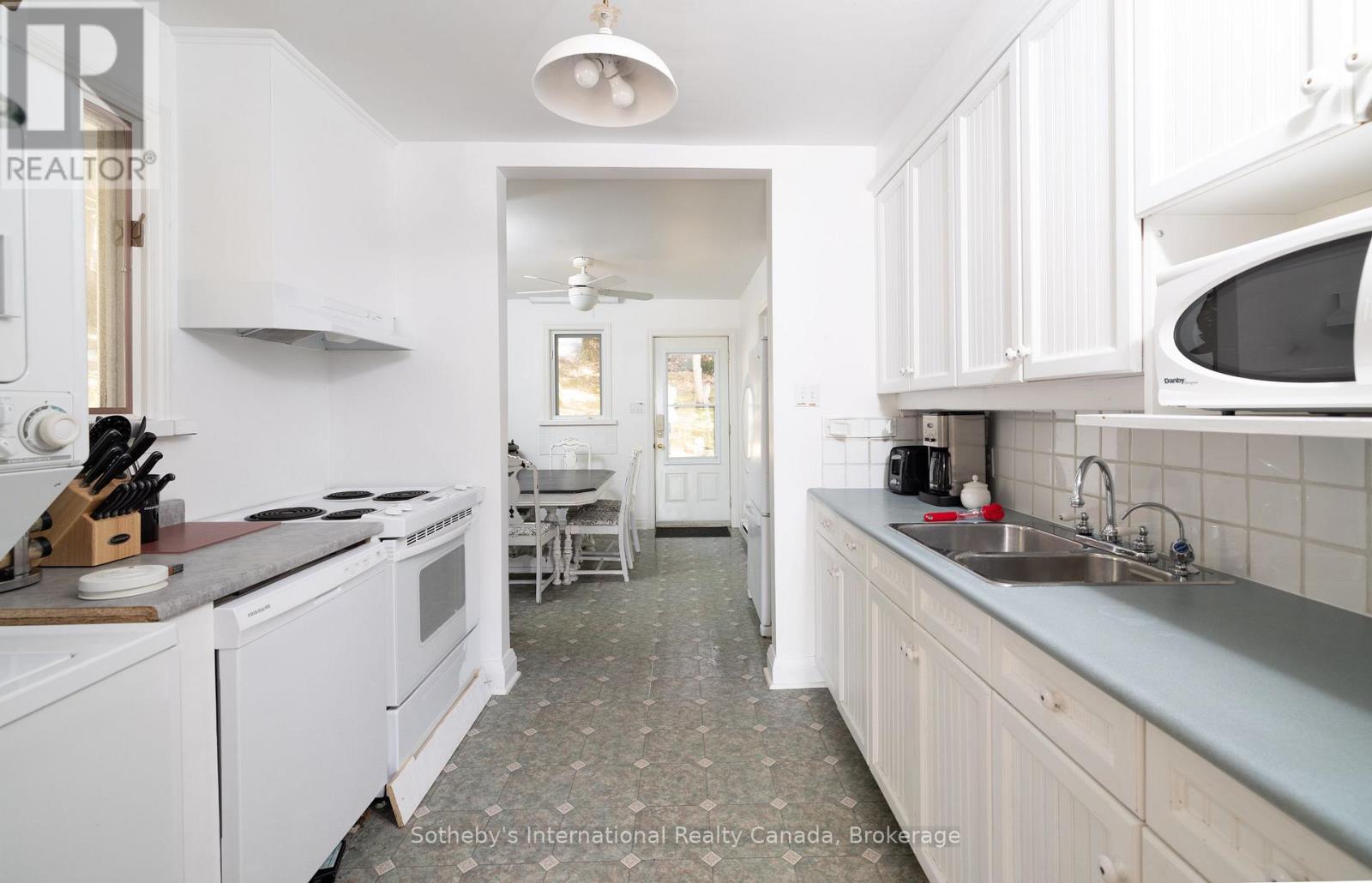 1-1076 Birch Point Road, Gravenhurst, Ontario  P1P 1R1 - Photo 6 - X12499106