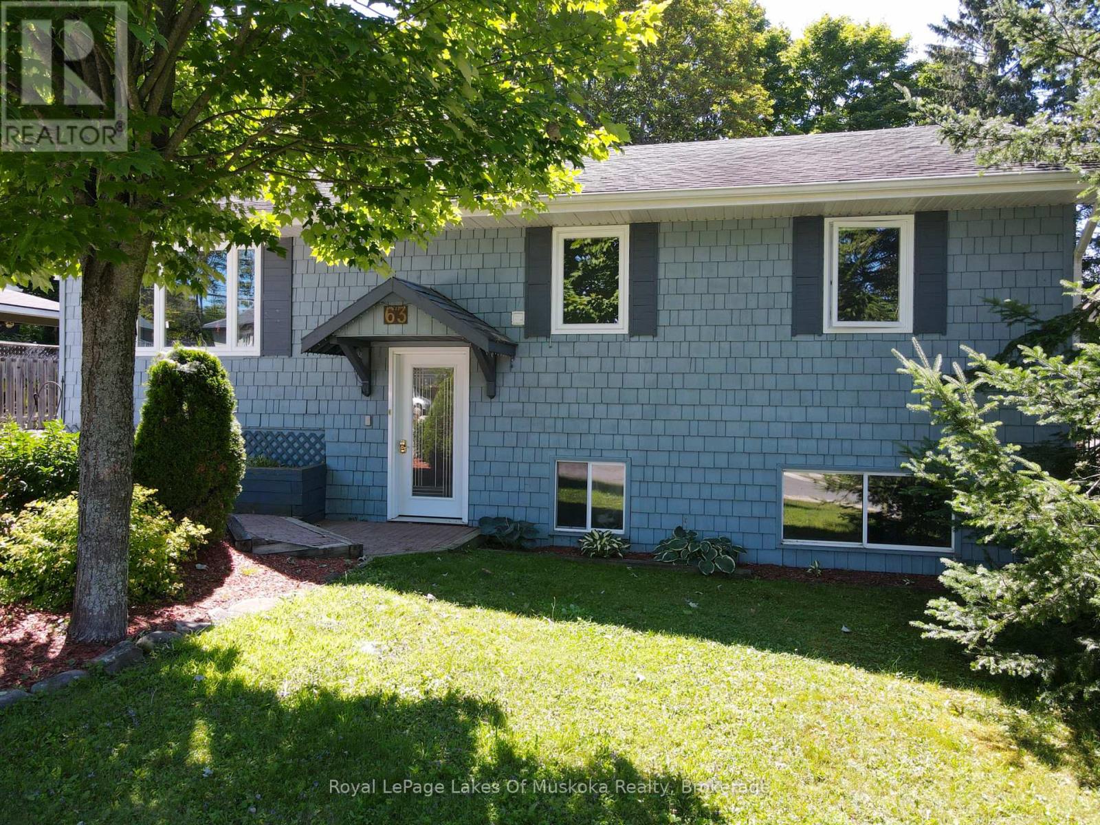 63 Florence Street W, Huntsville, Ontario  P1H 1V4 - Photo 1 - X12501694