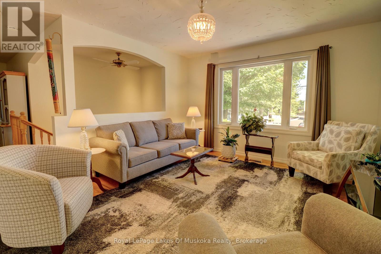 63 Florence Street W, Huntsville, Ontario  P1H 1V4 - Photo 9 - X12501694