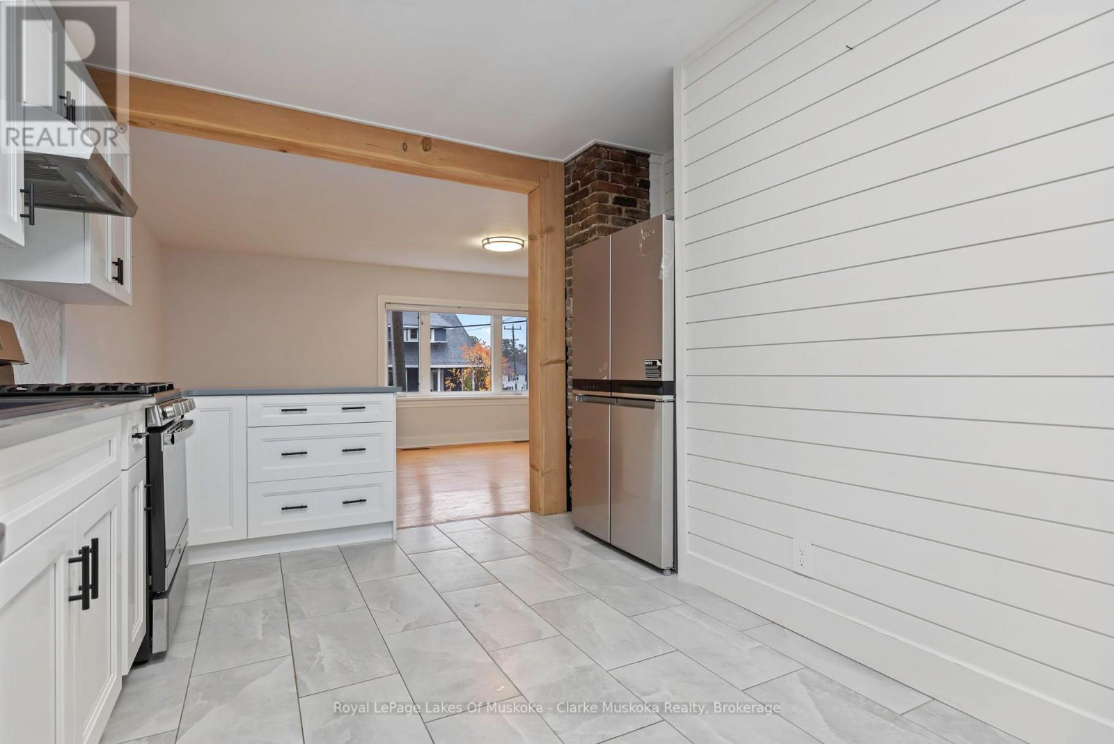 57 Cascade Street, Parry Sound, Ontario  P2A 1K3 - Photo 11 - X12504868