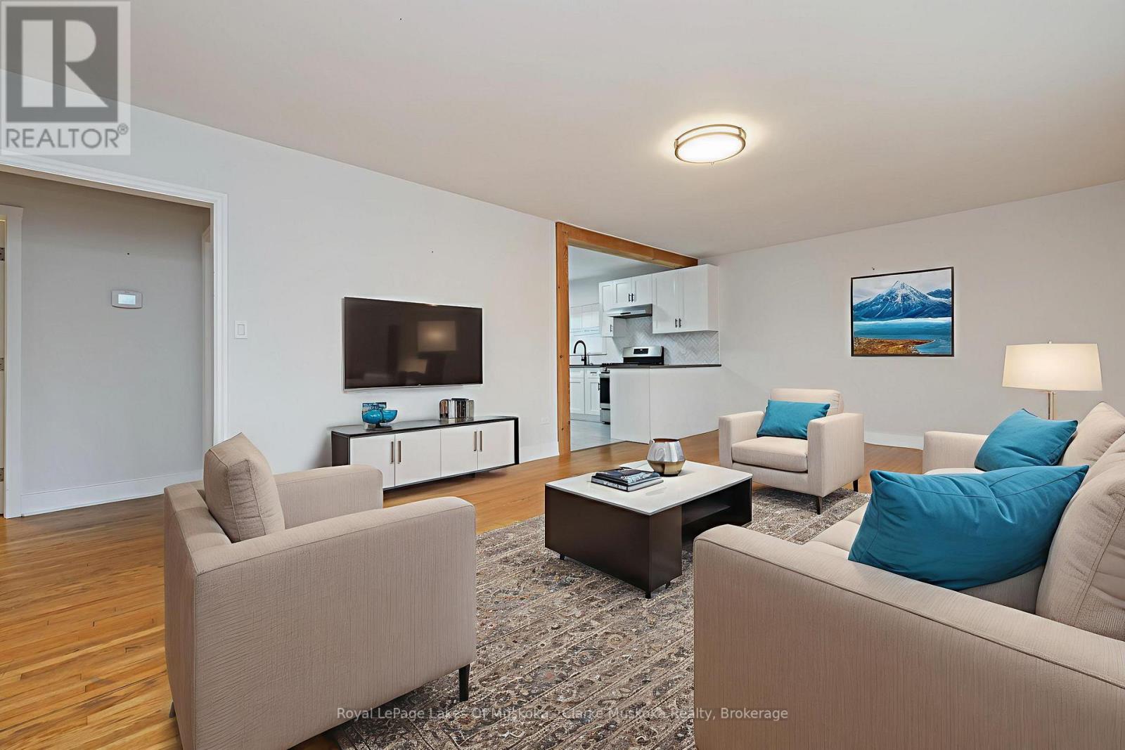 57 Cascade Street, Parry Sound, Ontario  P2A 1K3 - Photo 7 - X12504868