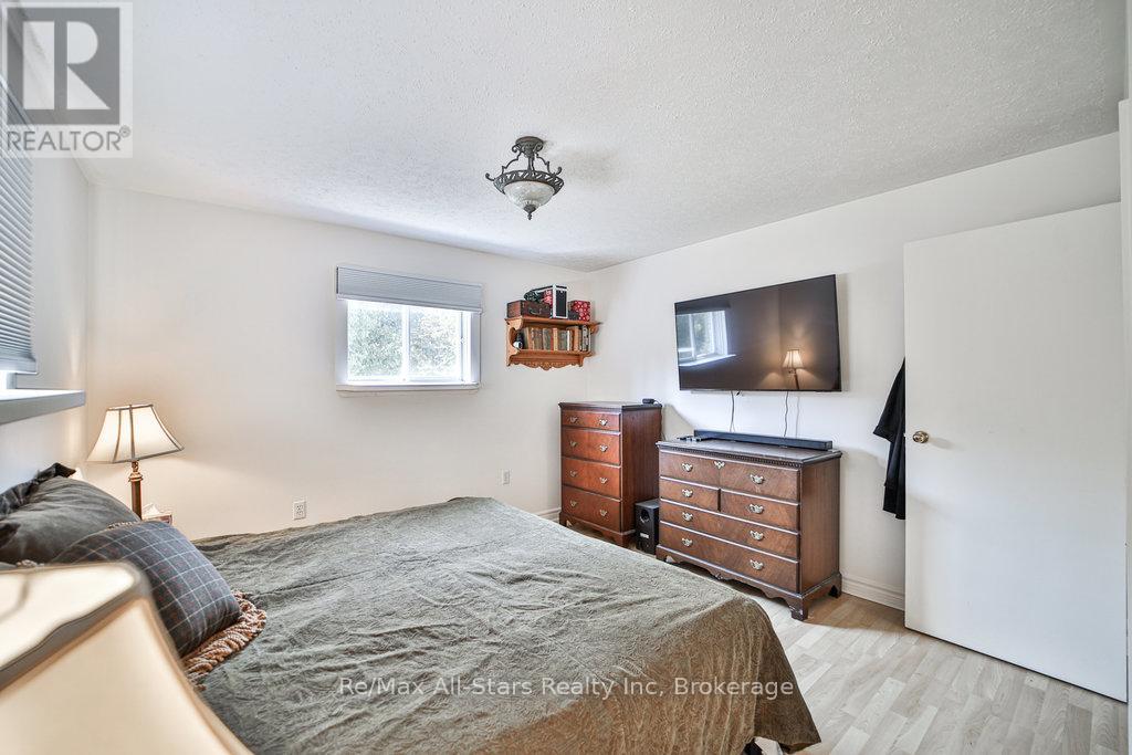 410 Etwell Road, Huntsville, Ontario  P1H 2J2 - Photo 21 - X12507884