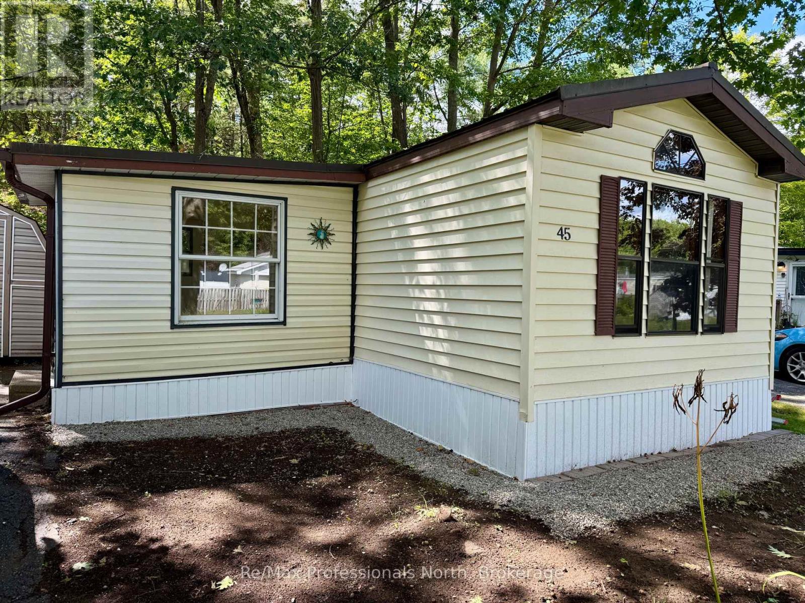 45 - 1007 Racoon Road, Gravenhurst, Ontario  P1P 1R1 - Photo 2 - X12508940