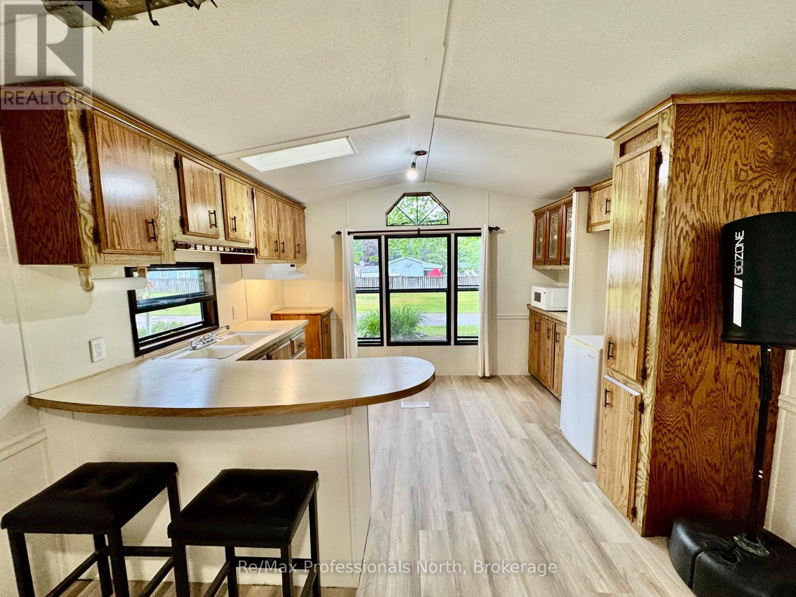 45 - 1007 Racoon Road, Gravenhurst, Ontario  P1P 1R1 - Photo 8 - X12508940