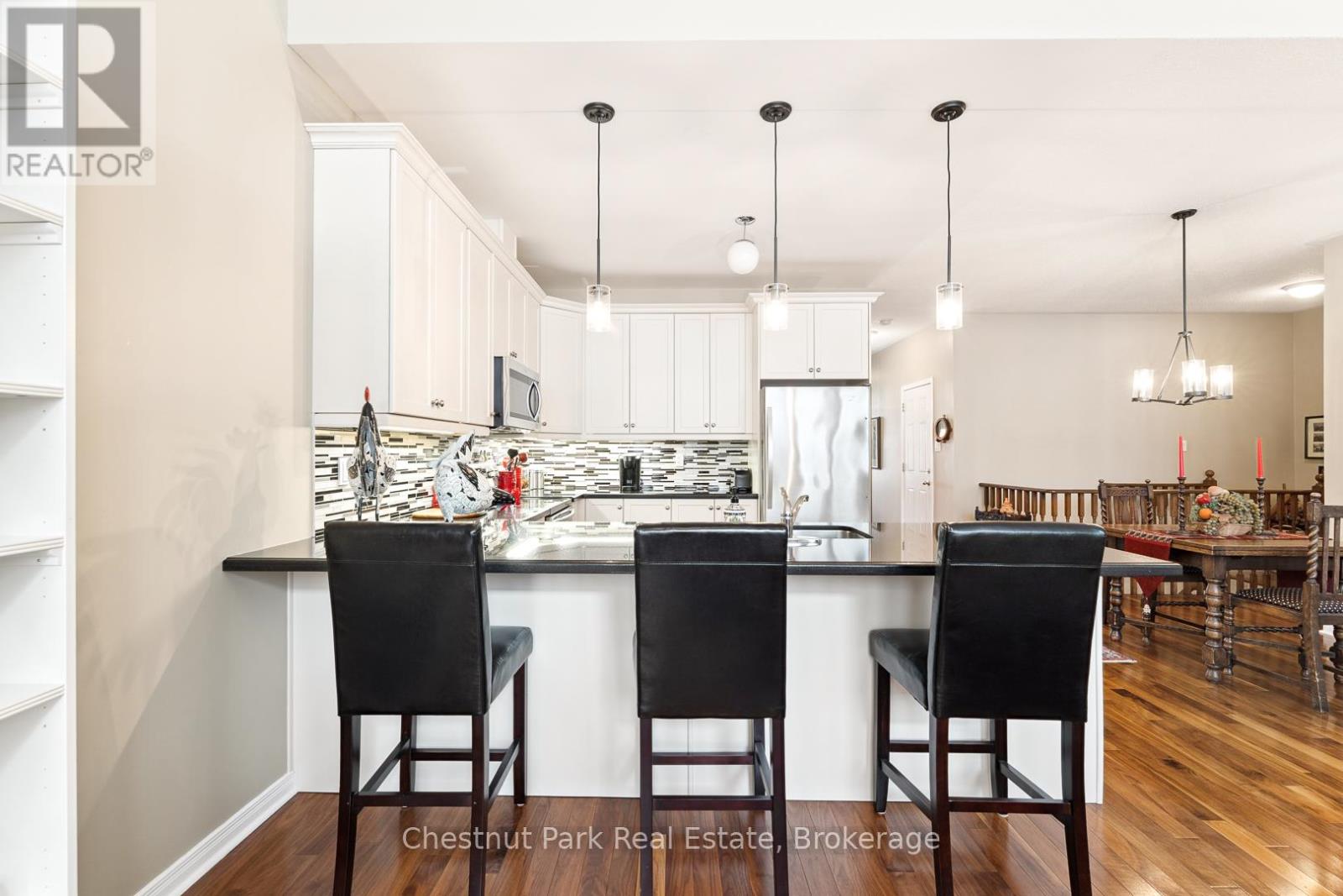 9 Stormont Court, Bracebridge, Ontario  P1L 0B7 - Photo 9 - X12509444