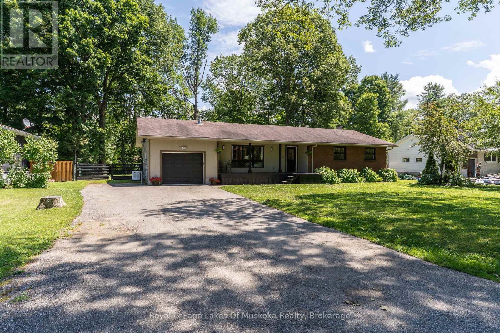 220 Alexander Street, Gravenhurst, Ontario  P1P 1A6 - Photo 33 - X12509744