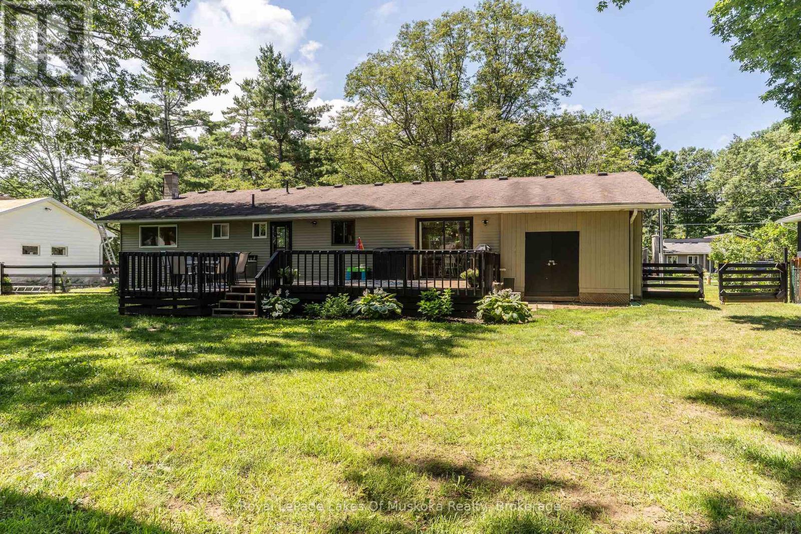 220 Alexander Street, Gravenhurst, Ontario  P1P 1A6 - Photo 38 - X12509744