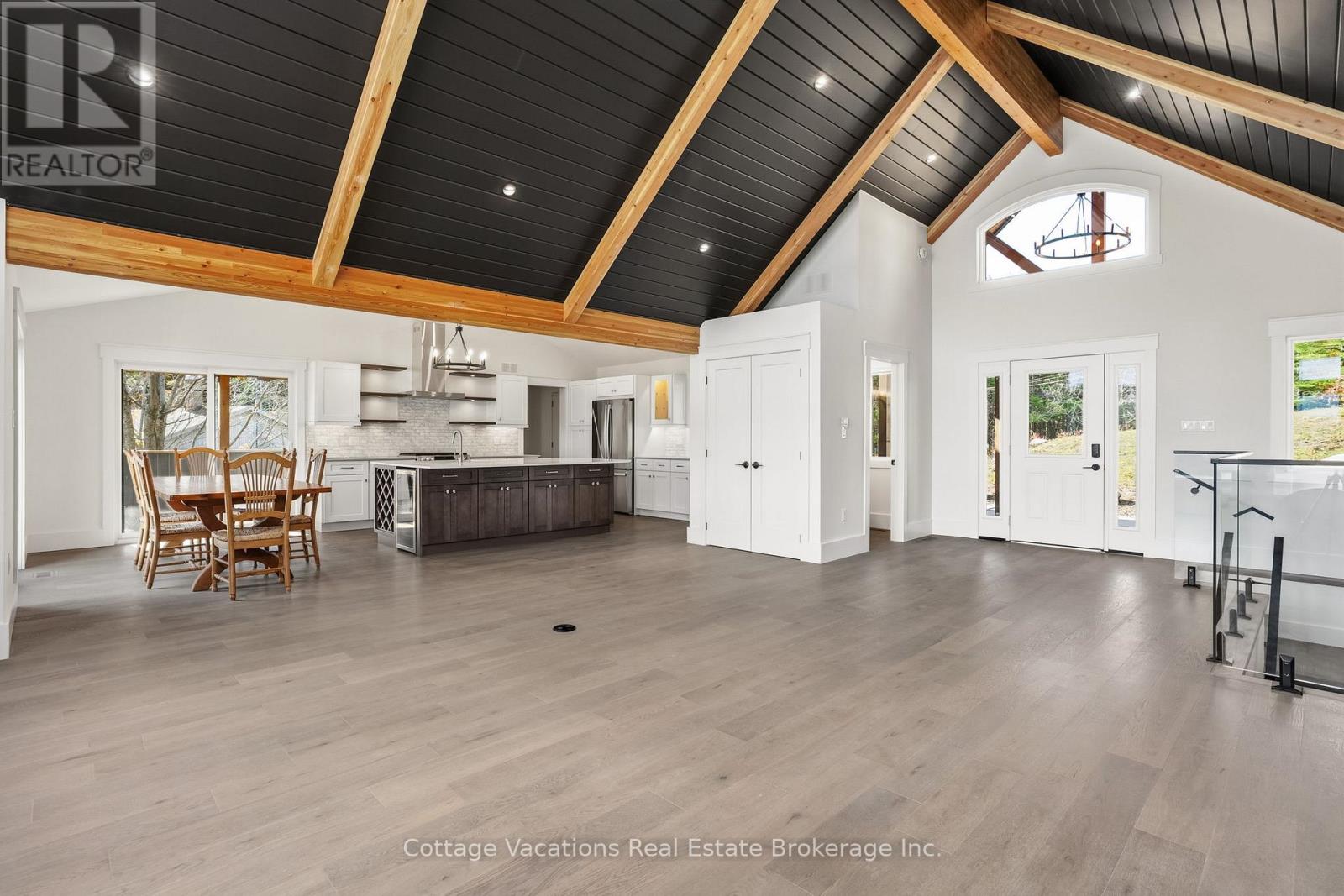 1111 Lakeshore Drive, Gravenhurst, Ontario  P1P 1R2 - Photo 10 - X12509950