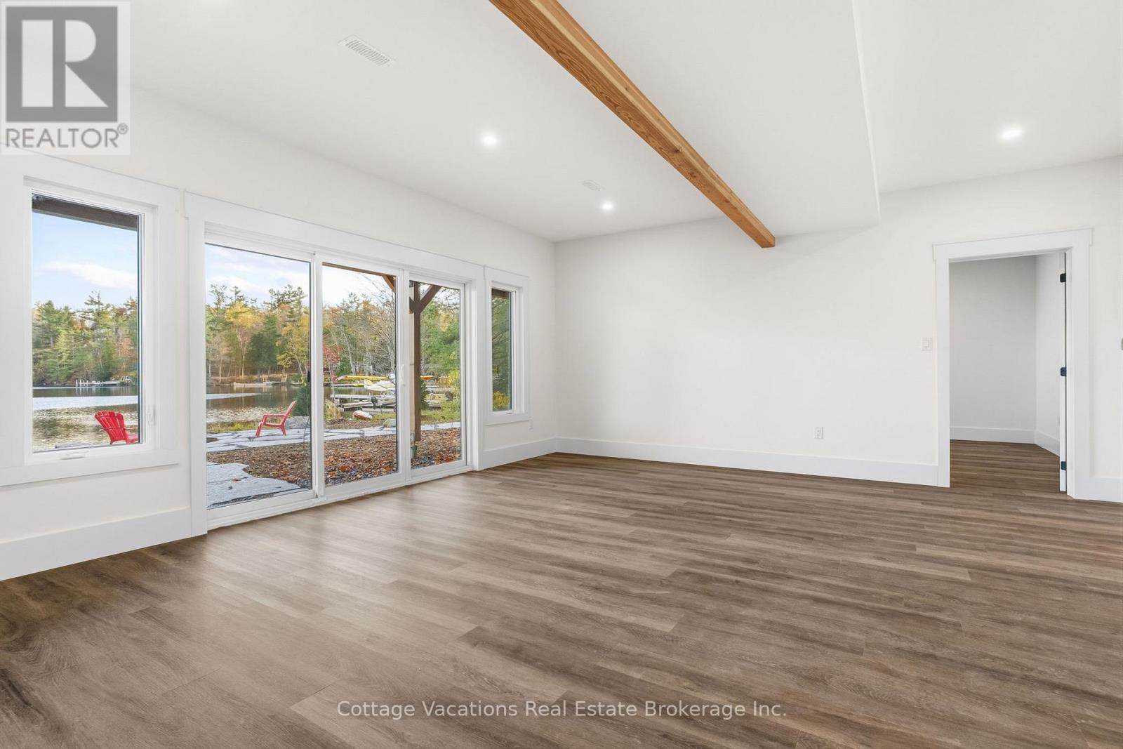 1111 Lakeshore Drive, Gravenhurst, Ontario  P1P 1R2 - Photo 21 - X12509950