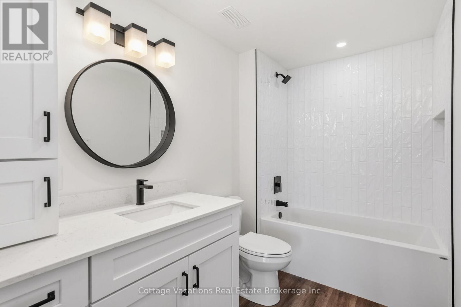 1111 Lakeshore Drive, Gravenhurst, Ontario  P1P 1R2 - Photo 24 - X12509950