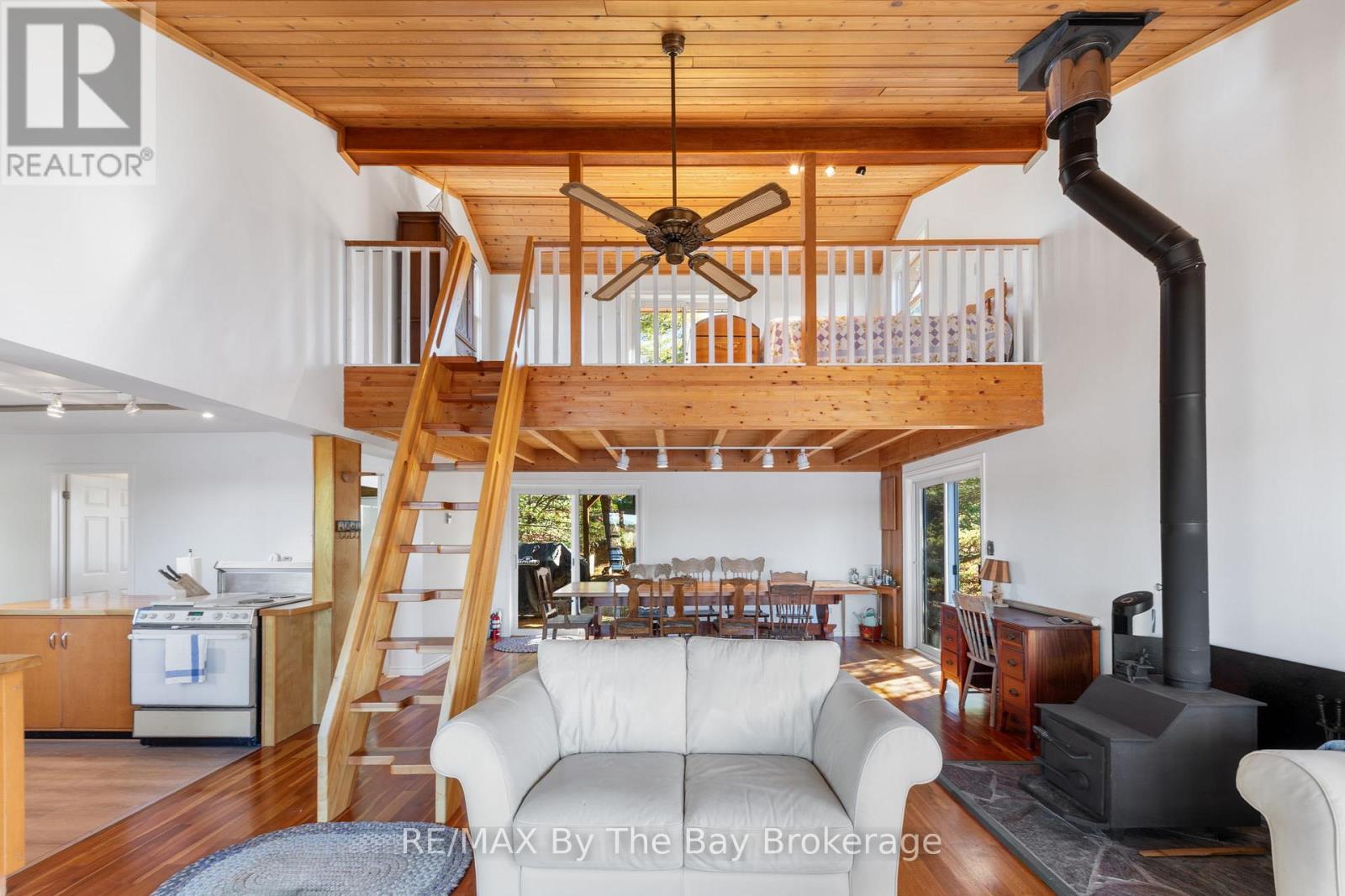 2 Island 2890, Georgian Bay, Ontario  P0E 1E0 - Photo 14 - X12511512