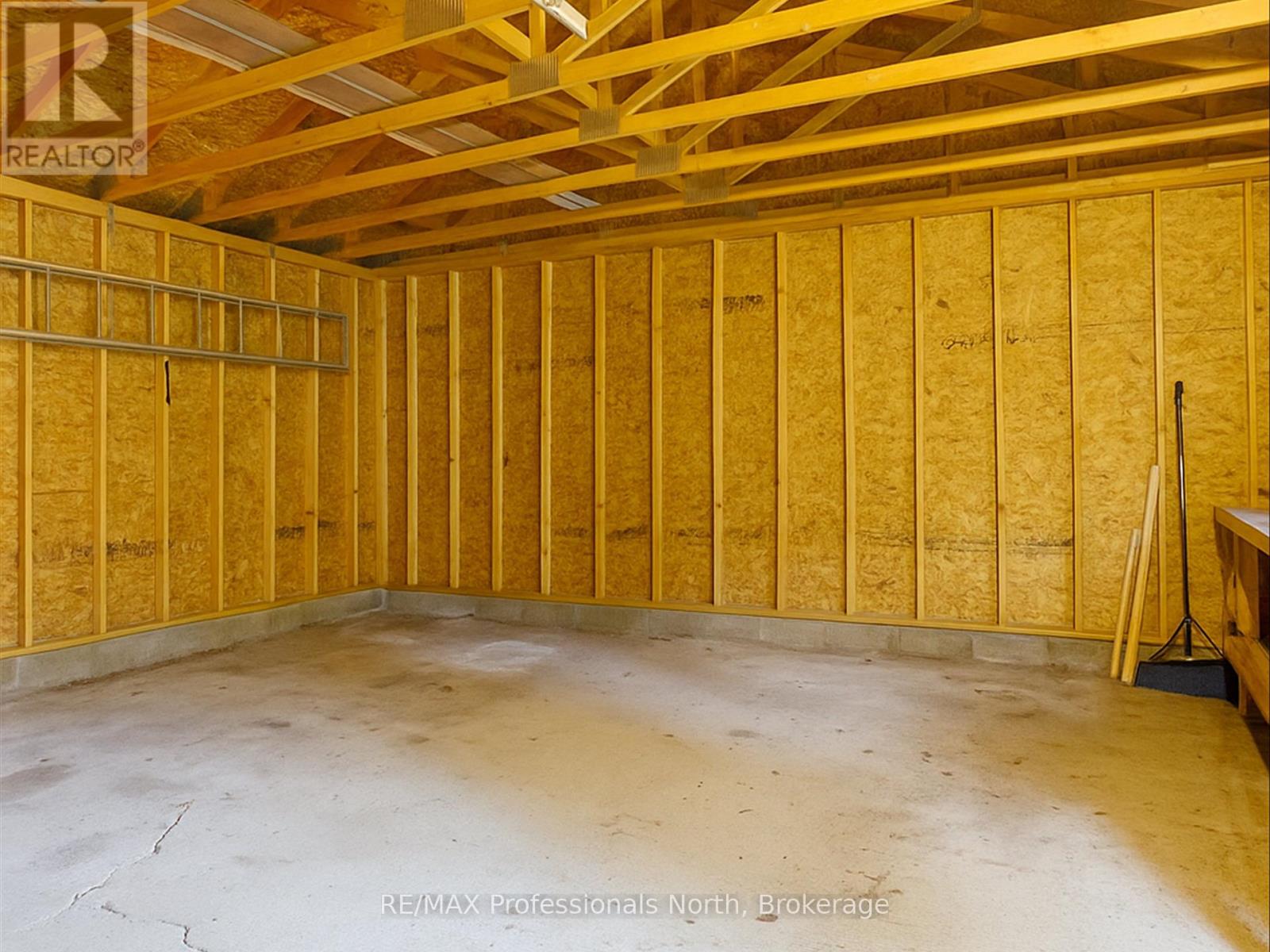 25 Cann Street, Huntsville, Ontario  P1H 1K7 - Photo 12 - X12511984