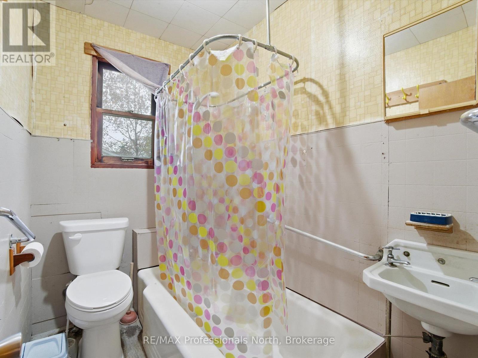 25 Cann Street, Huntsville, Ontario  P1H 1K7 - Photo 9 - X12511984