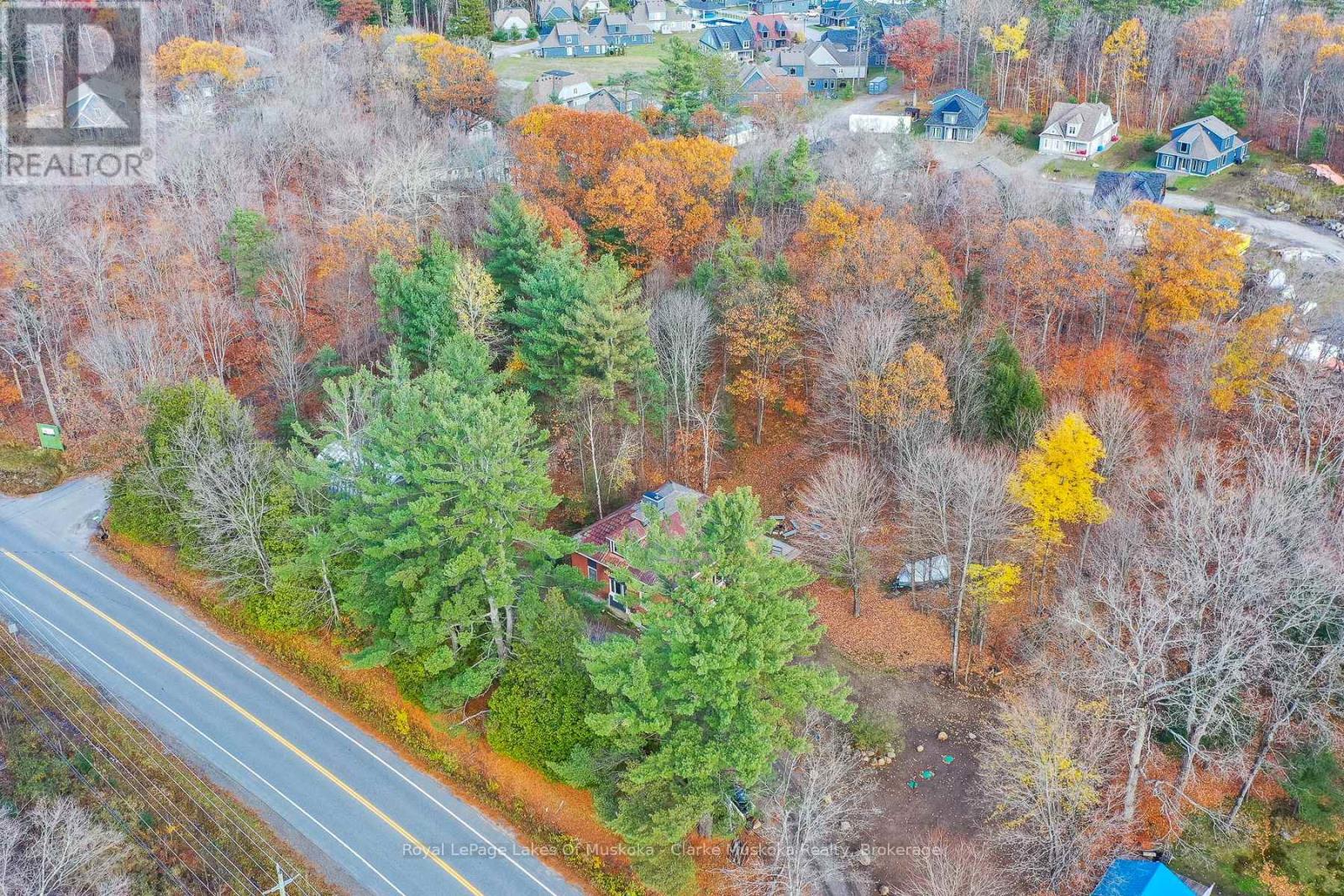 2026 Peninsula Road, Muskoka Lakes, Ontario  P0B 1G0 - Photo 15 - X12513288