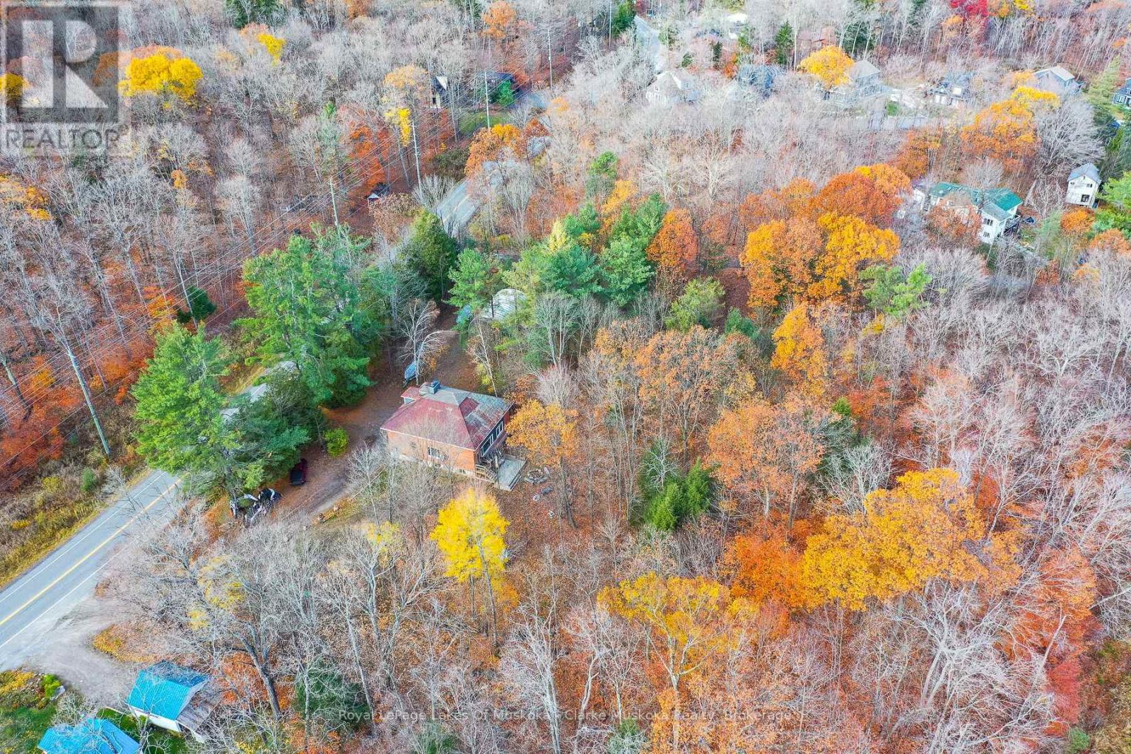 2026 Peninsula Road, Muskoka Lakes, Ontario  P0B 1G0 - Photo 16 - X12513288