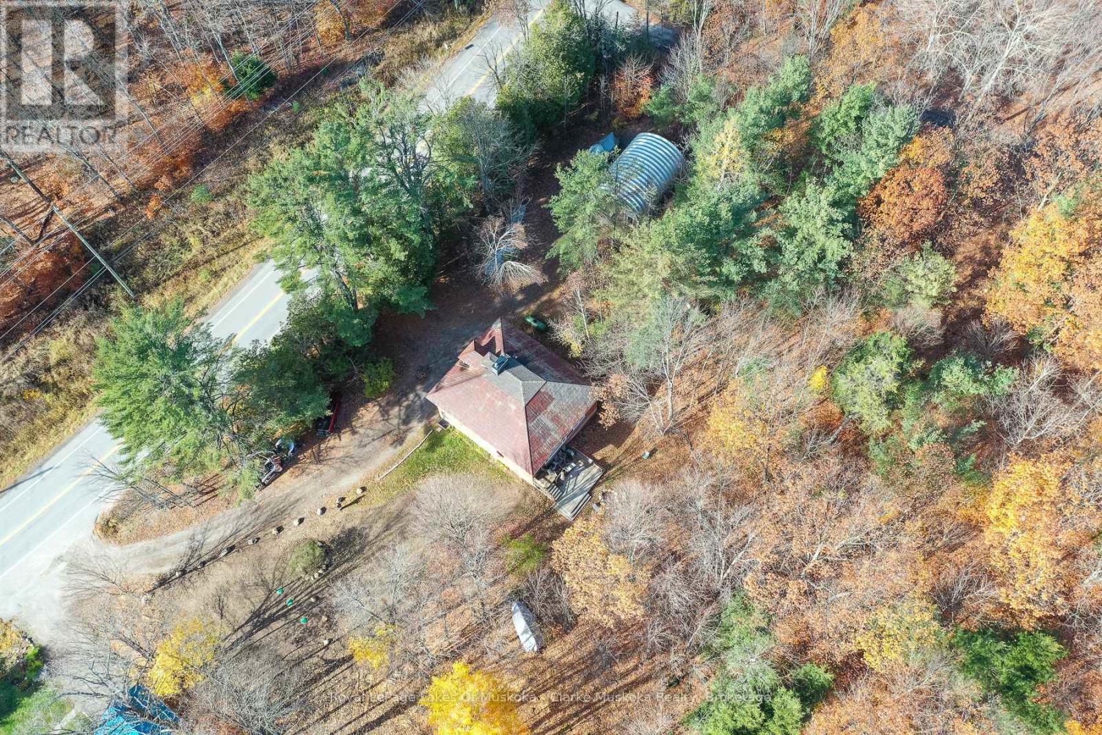 2026 Peninsula Road, Muskoka Lakes, Ontario  P0B 1G0 - Photo 18 - X12513288