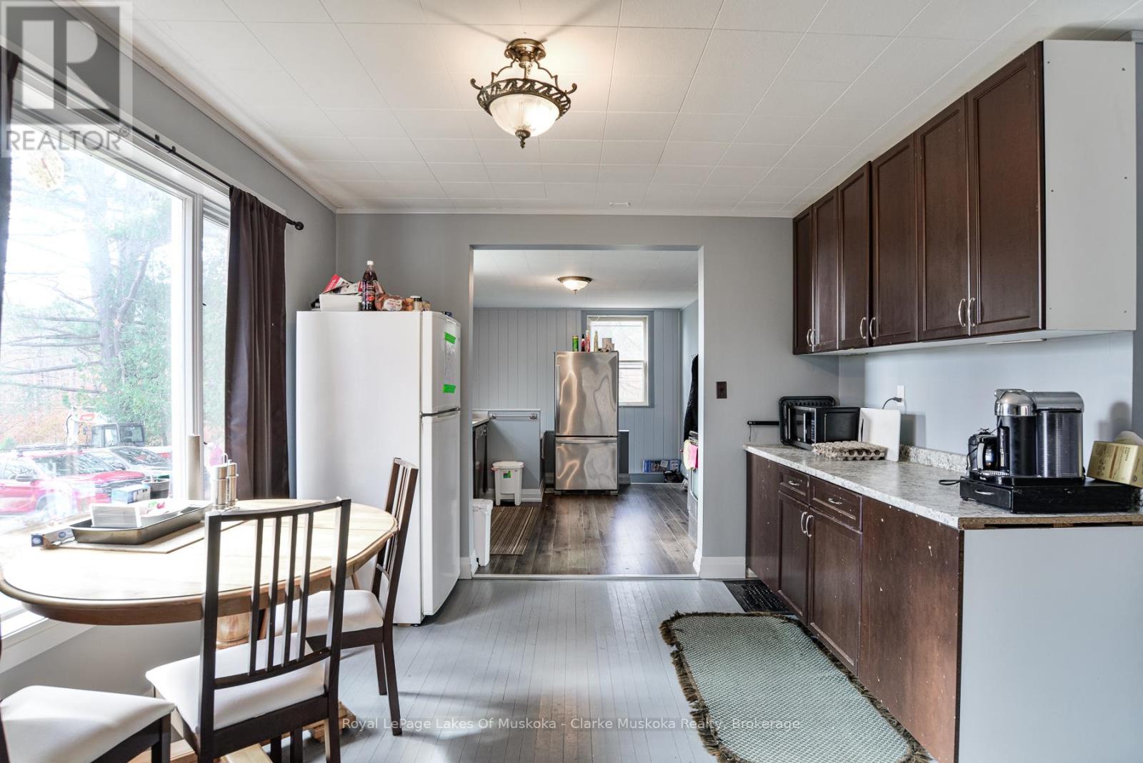 2026 Peninsula Road, Muskoka Lakes, Ontario  P0B 1G0 - Photo 6 - X12513288