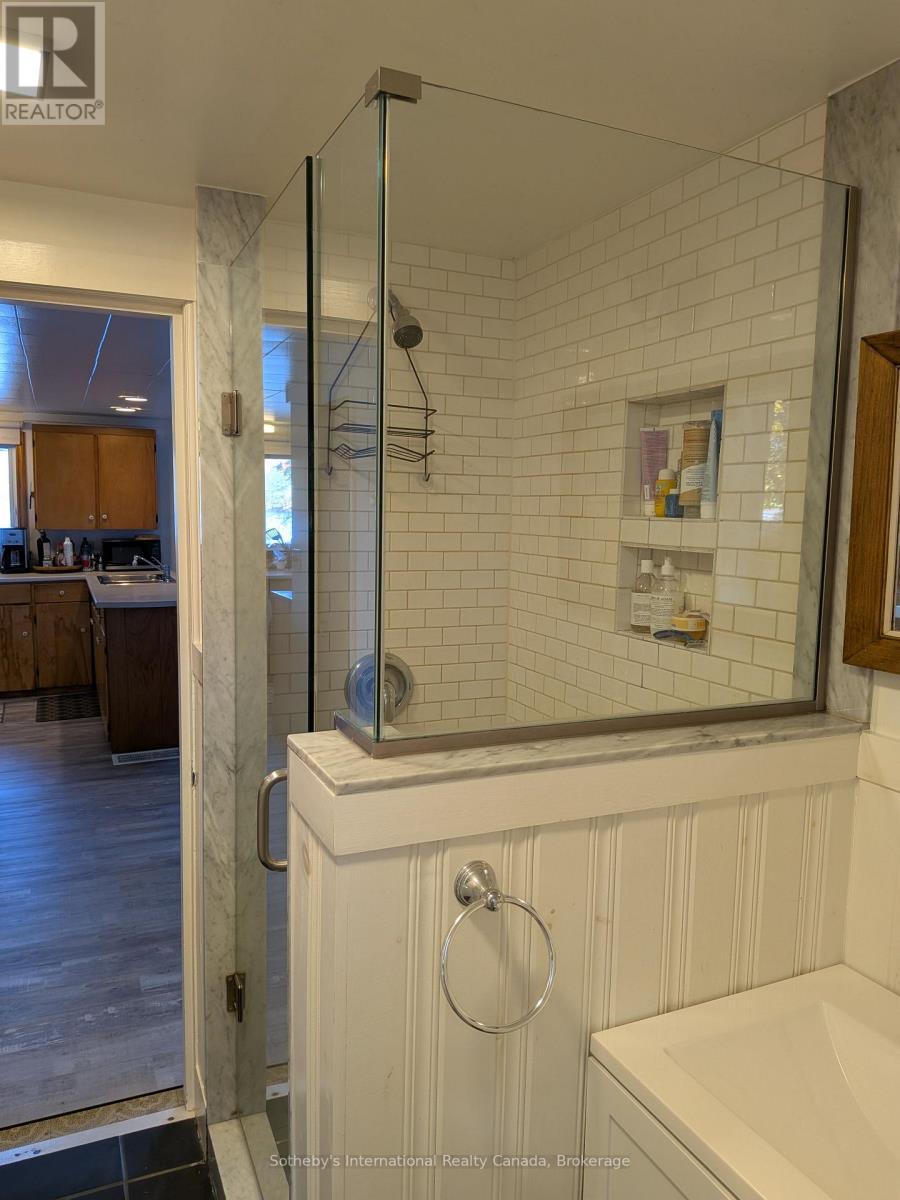 1063 Whiteside Road, Muskoka Lakes, Ontario  P0B 1J0 - Photo 13 - X12513662