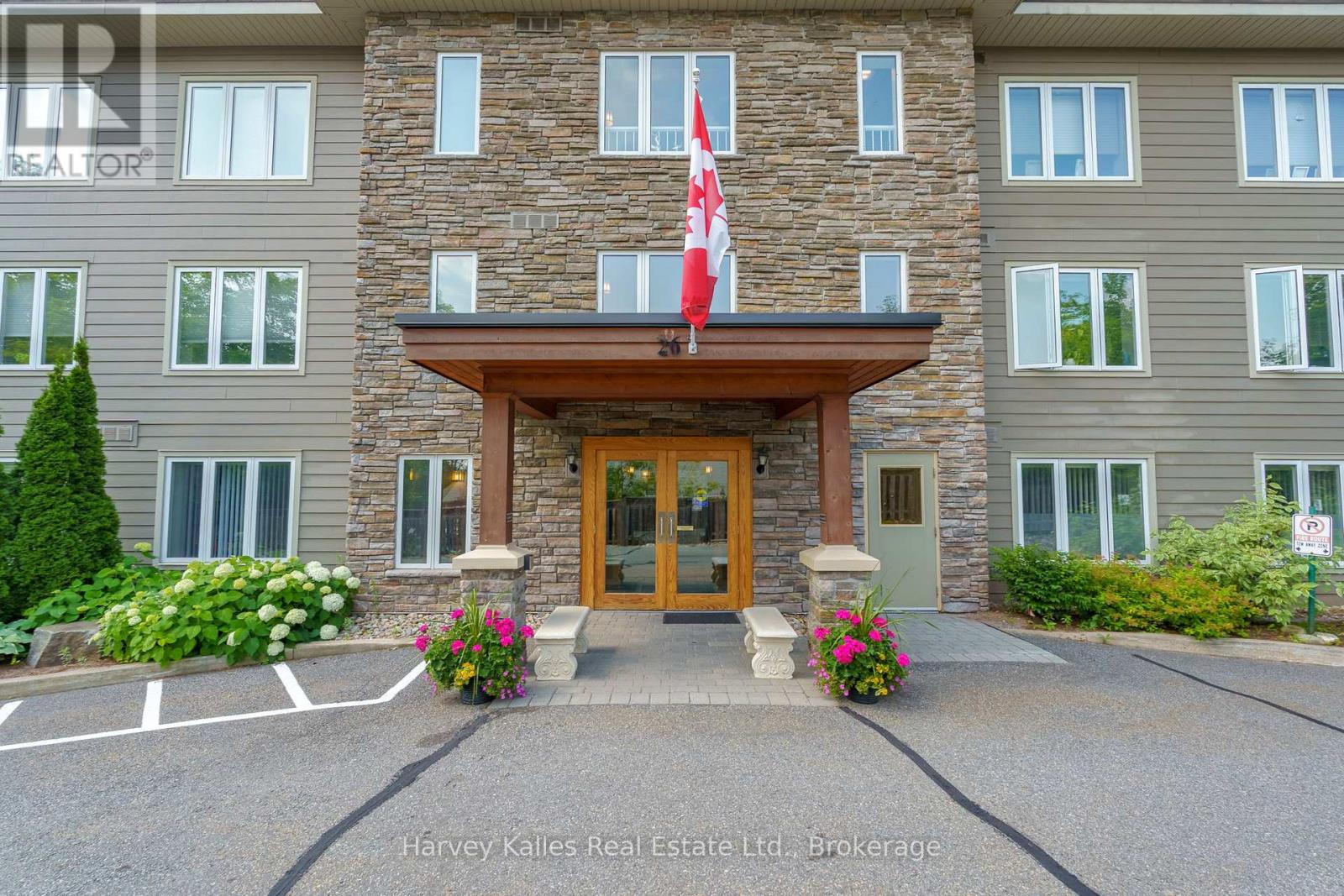 205 - 26 Dairy Lane, Huntsville, Ontario  P1H 0A4 - Photo 2 - X12515938