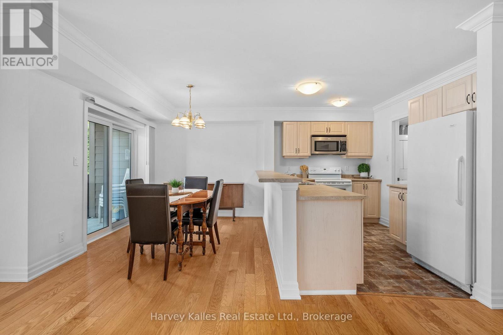 205 - 26 Dairy Lane, Huntsville, Ontario  P1H 0A4 - Photo 8 - X12515938