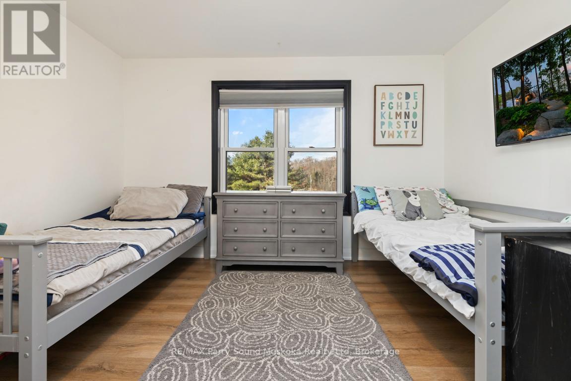 336 Clear Lake Road, Seguin, Ontario  P2A 2W8 - Photo 25 - X12516016