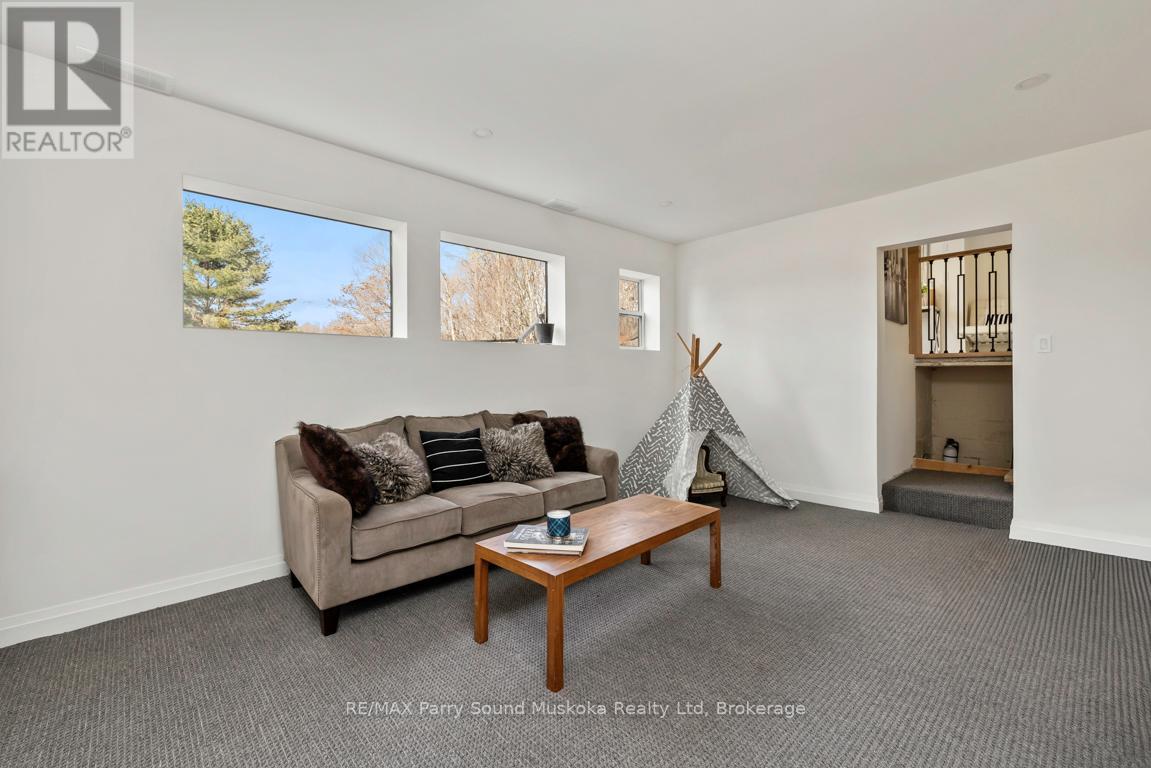 336 Clear Lake Road, Seguin, Ontario  P2A 2W8 - Photo 32 - X12516016