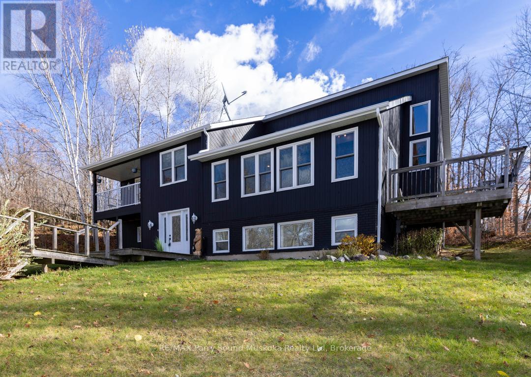 336 Clear Lake Road, Seguin, Ontario  P2A 2W8 - Photo 4 - X12516016
