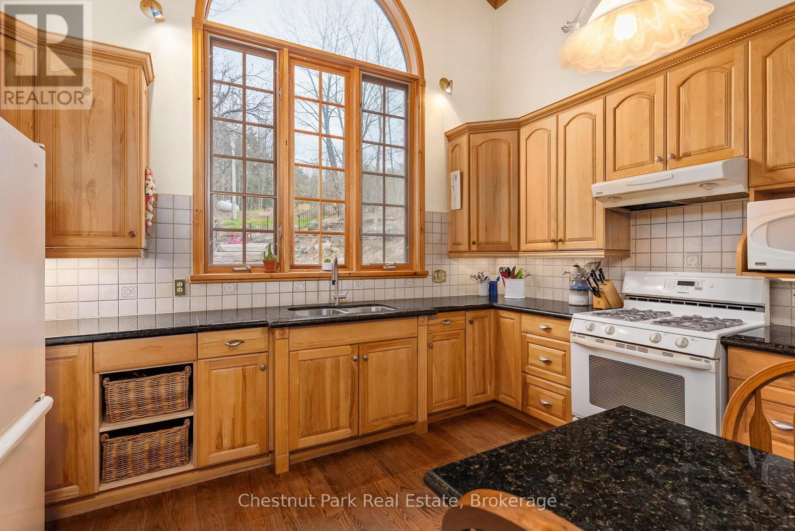 1143 Leonard Lake 1 Road, Muskoka Lakes, Ontario  P1L 2G7 - Photo 14 - X12517004