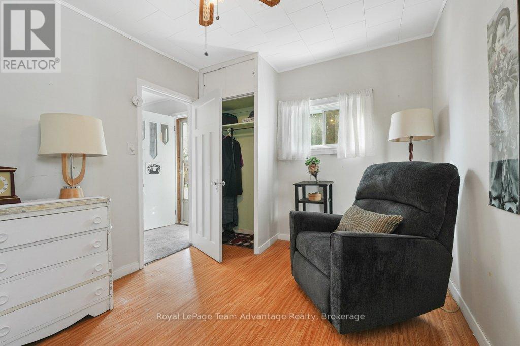 9 Hillcrest Avenue, Parry Sound, Ontario  P2A 1L5 - Photo 15 - X12518426