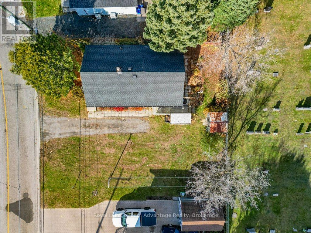 9 Hillcrest Avenue, Parry Sound, Ontario  P2A 1L5 - Photo 28 - X12518426
