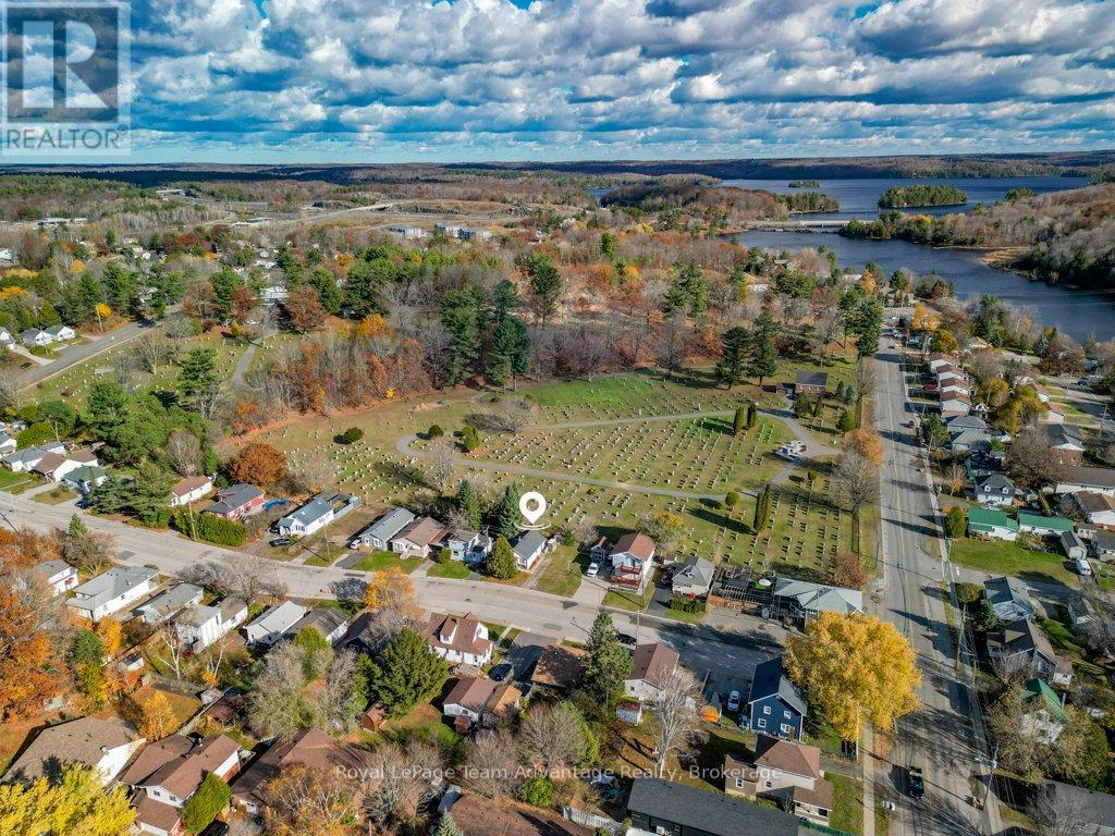 9 Hillcrest Avenue, Parry Sound, Ontario  P2A 1L5 - Photo 29 - X12518426