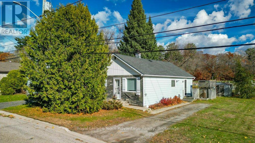 9 Hillcrest Avenue, Parry Sound, Ontario  P2A 1L5 - Photo 37 - X12518426