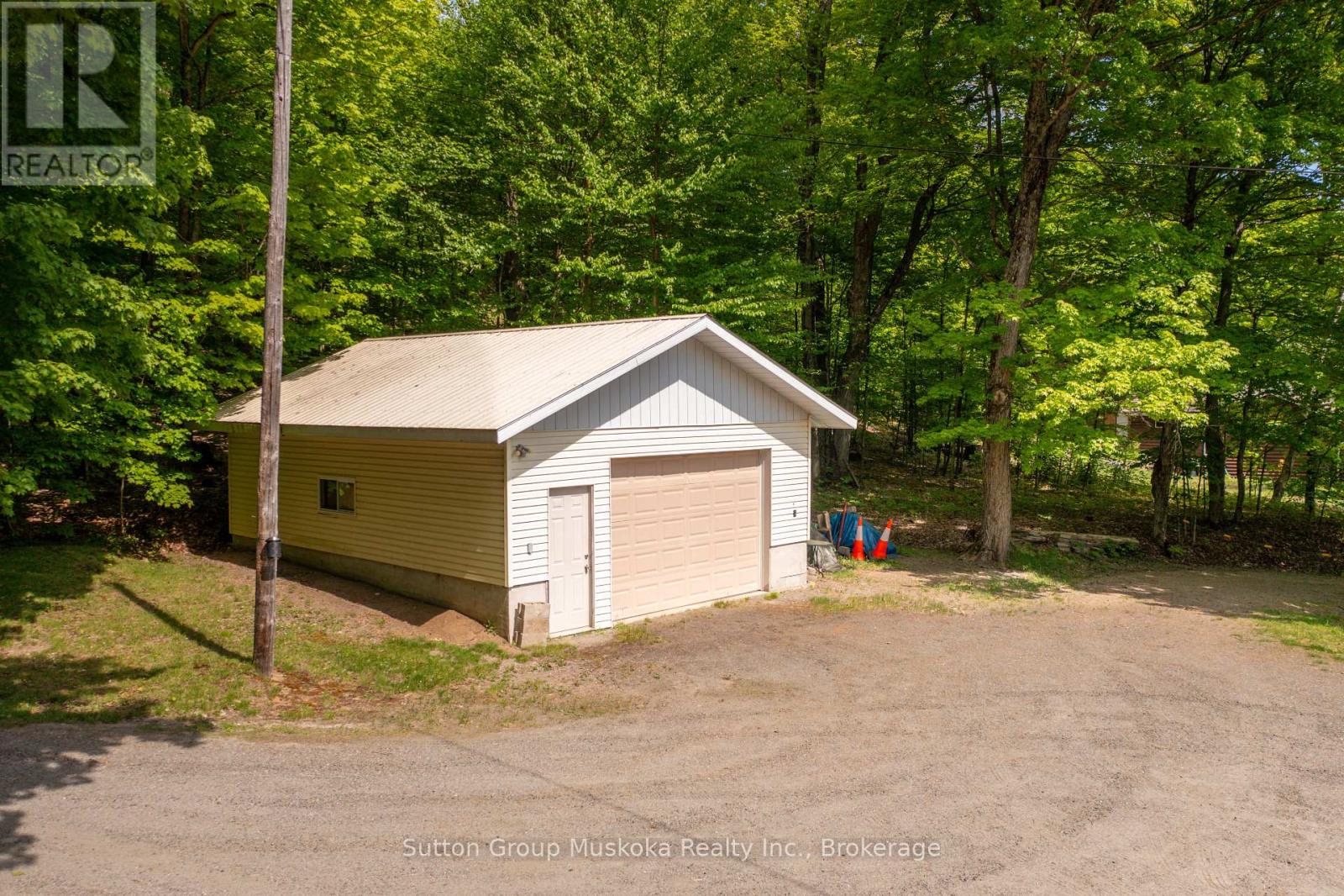 562 And 568 East Waseosa Lake Road, Huntsville, Ontario  P1H 2J4 - Photo 39 - X12520602
