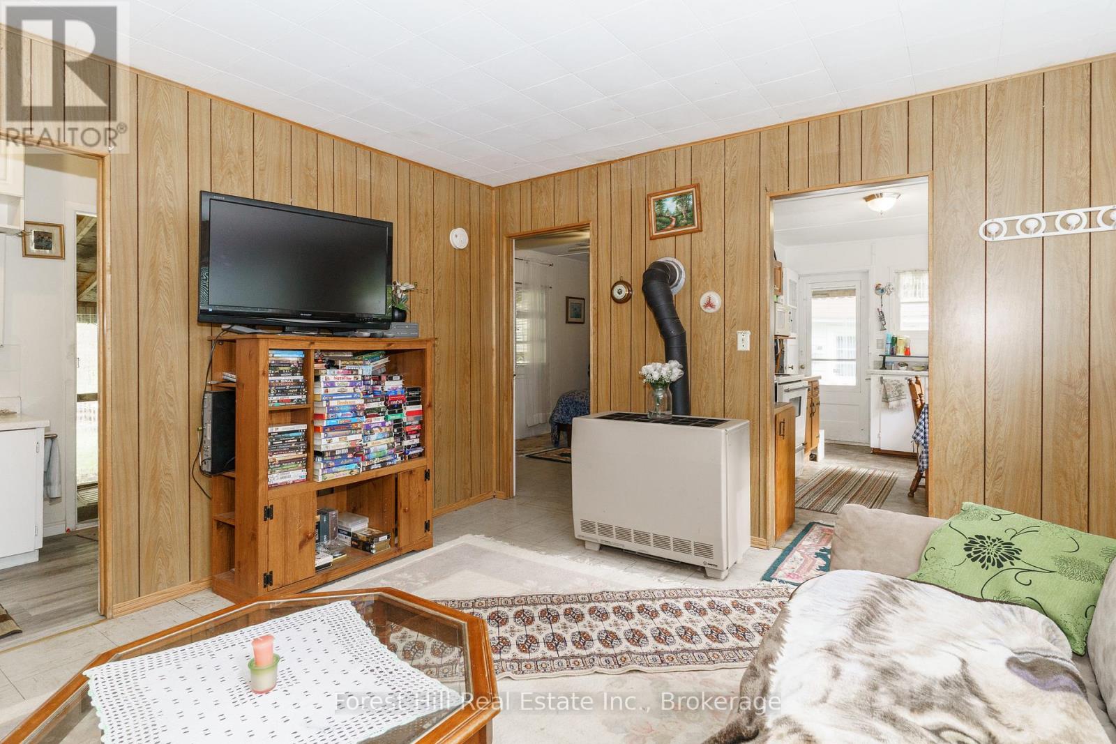 1041 Long Line Lake Road, Lake Of Bays, Ontario  P0A 1E0 - Photo 14 - X12526012