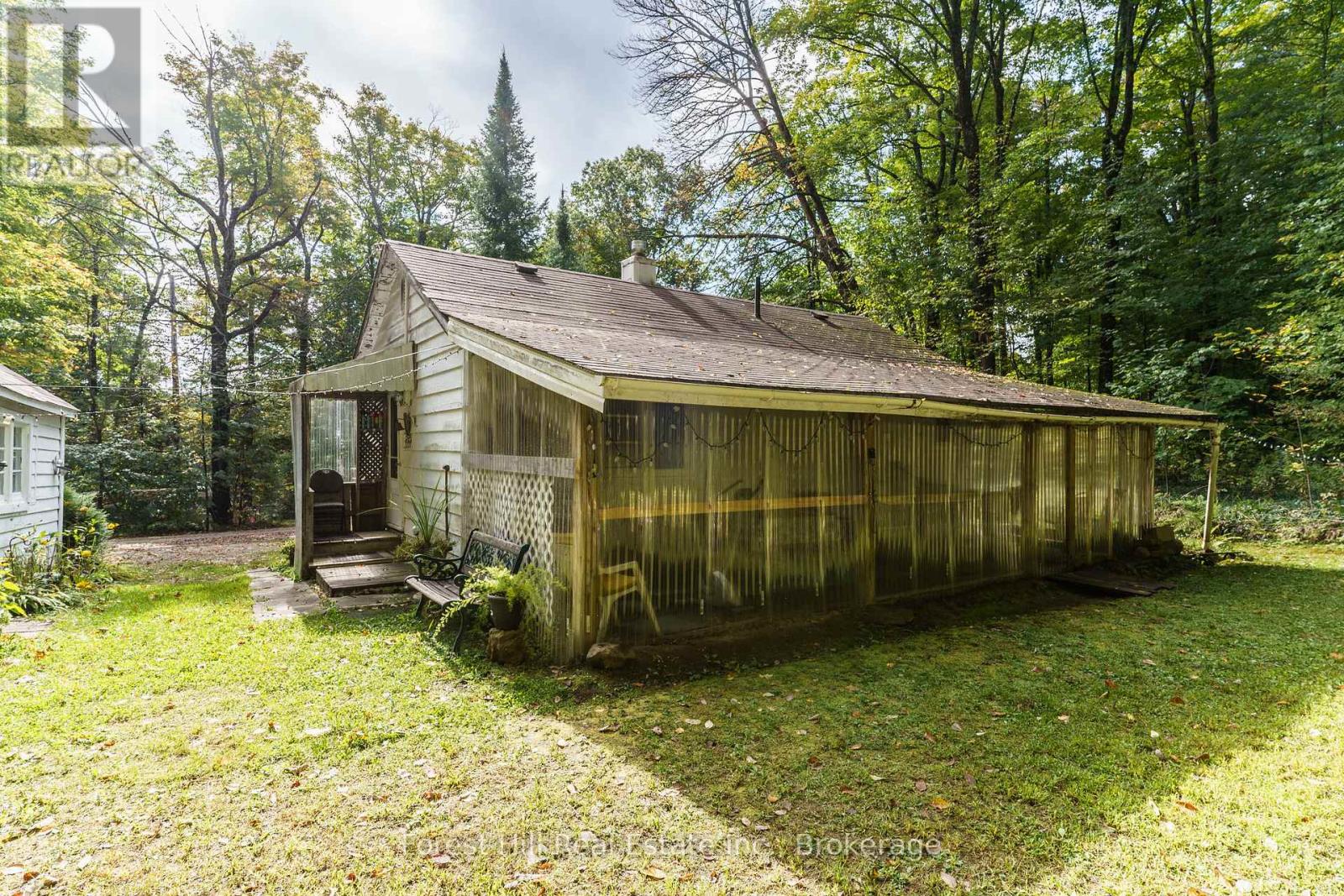 1041 Long Line Lake Road, Lake Of Bays, Ontario  P0A 1E0 - Photo 6 - X12526012