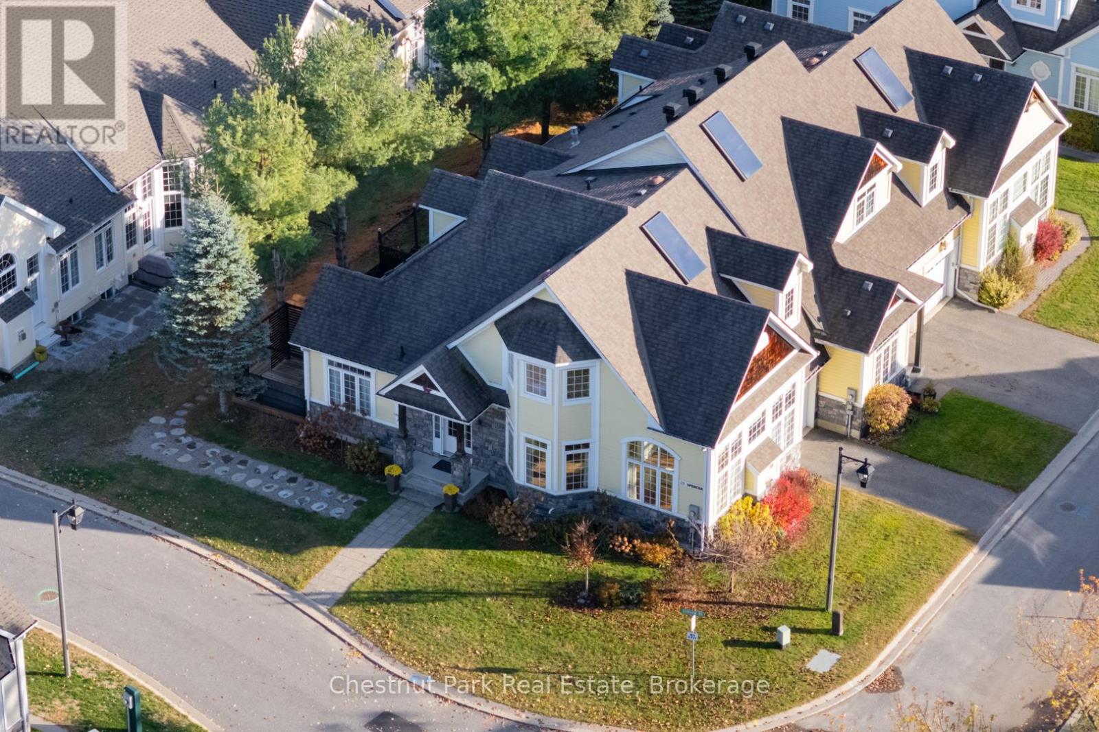 23 Spencer Street, Bracebridge, Ontario  P1L 0B7 - Photo 2 - X12528190