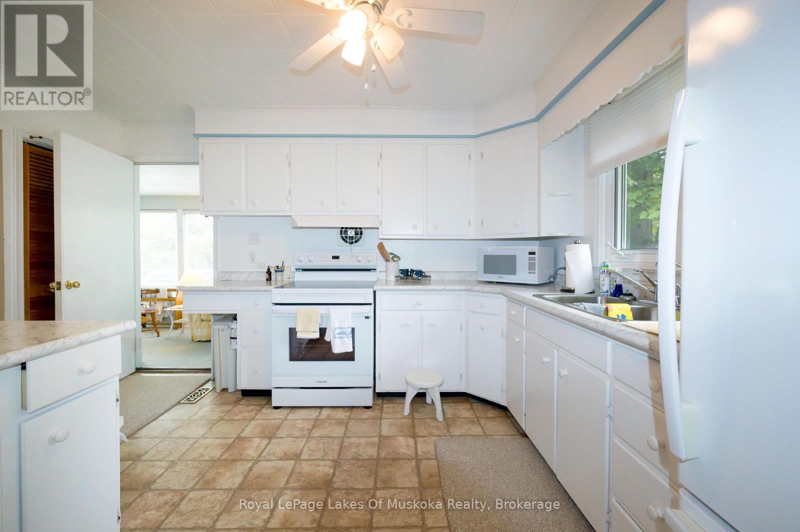 574 Ravenscliffe Road, Huntsville, Ontario  P1H 1N5 - Photo 13 - X12528762