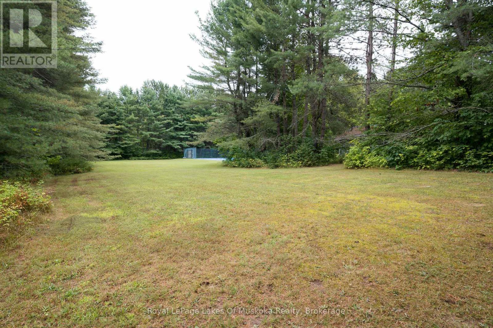 574 Ravenscliffe Road, Huntsville, Ontario  P1H 1N5 - Photo 8 - X12528762