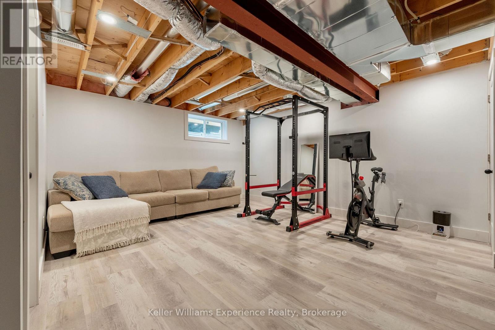 31 Nicole Park Court, Bracebridge, Ontario  P1L 0C8 - Photo 11 - X12535764