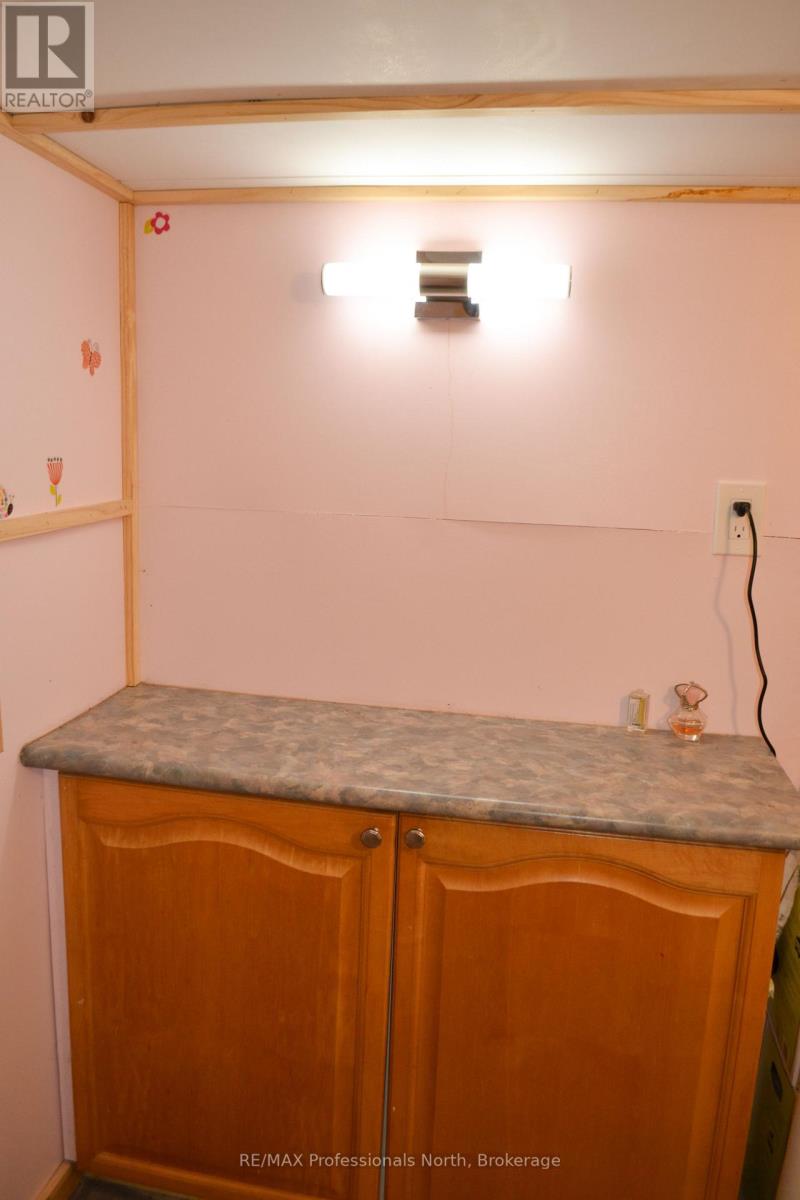 2315 Aspdin Road, Huntsville, Ontario  P0B 1M0 - Photo 30 - X12535840