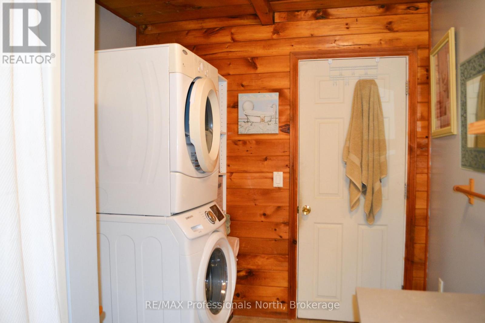 2315 Aspdin Road, Huntsville, Ontario  P0B 1M0 - Photo 9 - X12535840