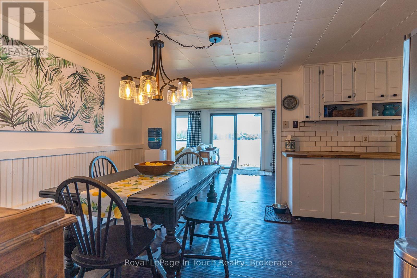 1682 Island 630, Georgian Bay, Ontario  P0E 1E0 - Photo 9 - X12537378