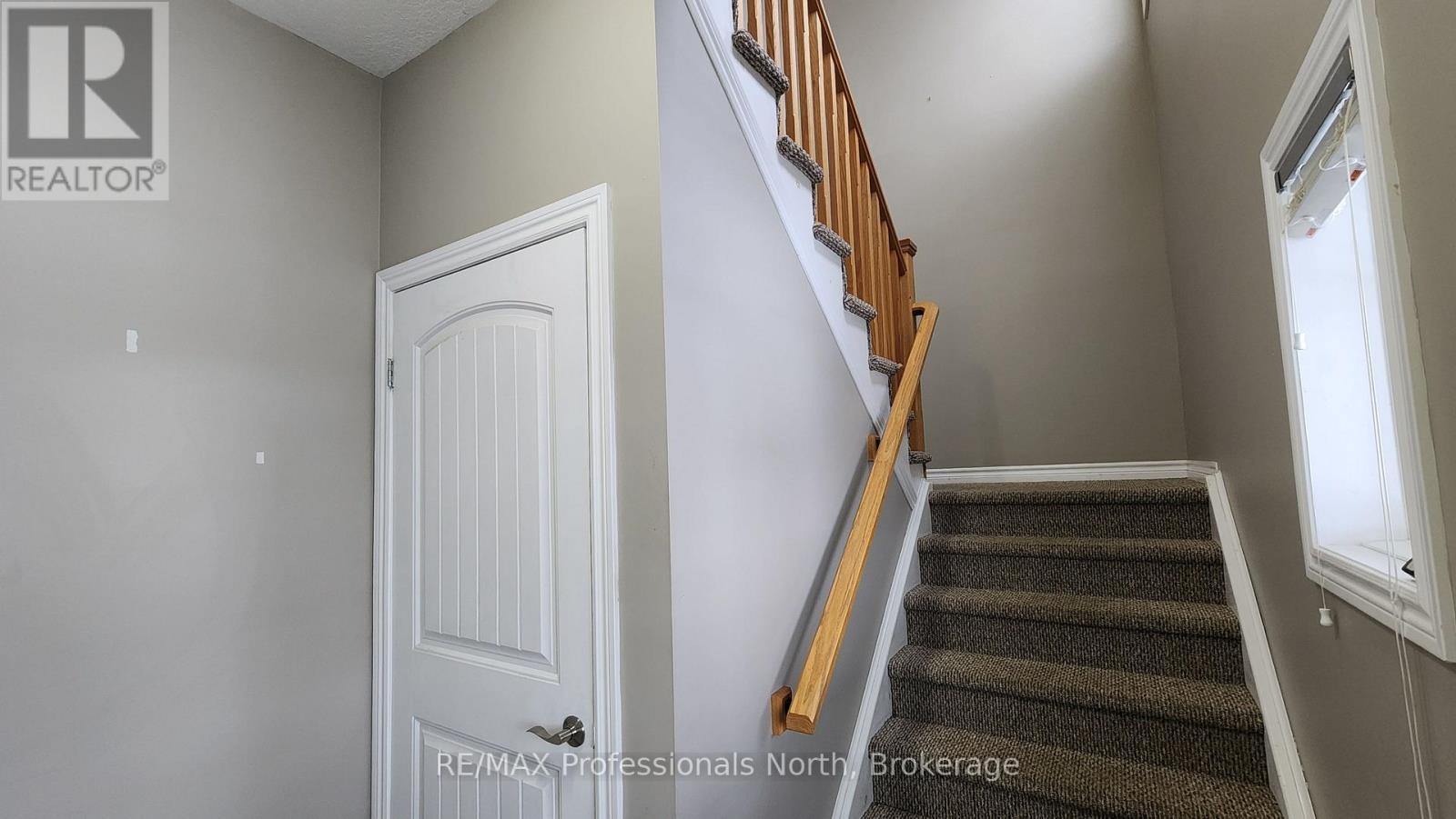 33 Goodwin Drive, Huntsville, Ontario  P1H 2R3 - Photo 10 - X12539064