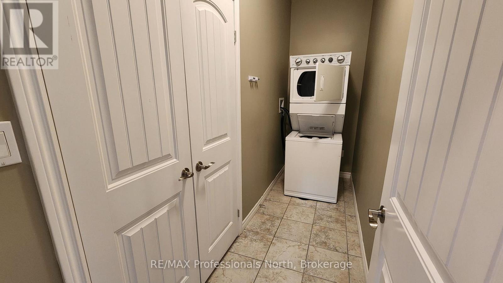 33 Goodwin Drive, Huntsville, Ontario  P1H 2R3 - Photo 12 - X12539064